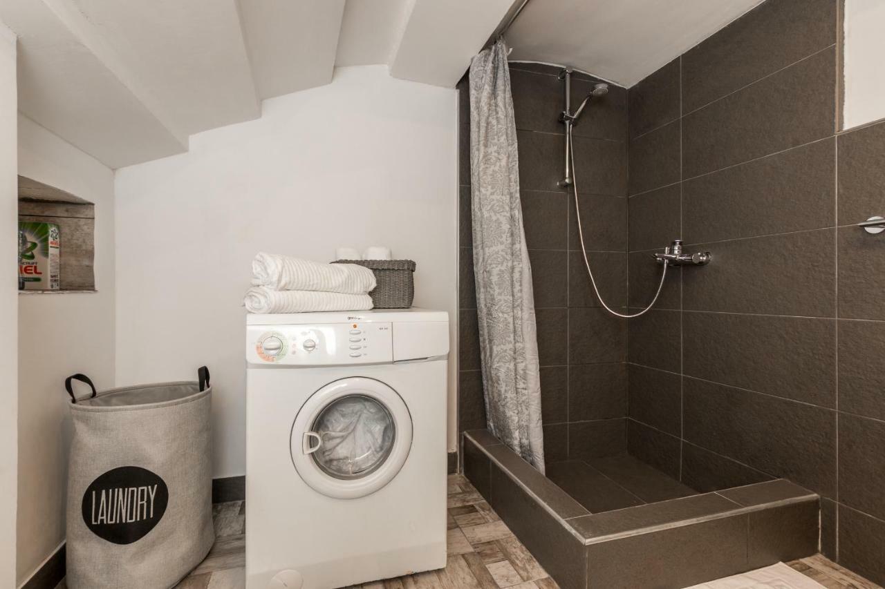 Apartment Stari Dvor Kaštela Eksteriør bilde